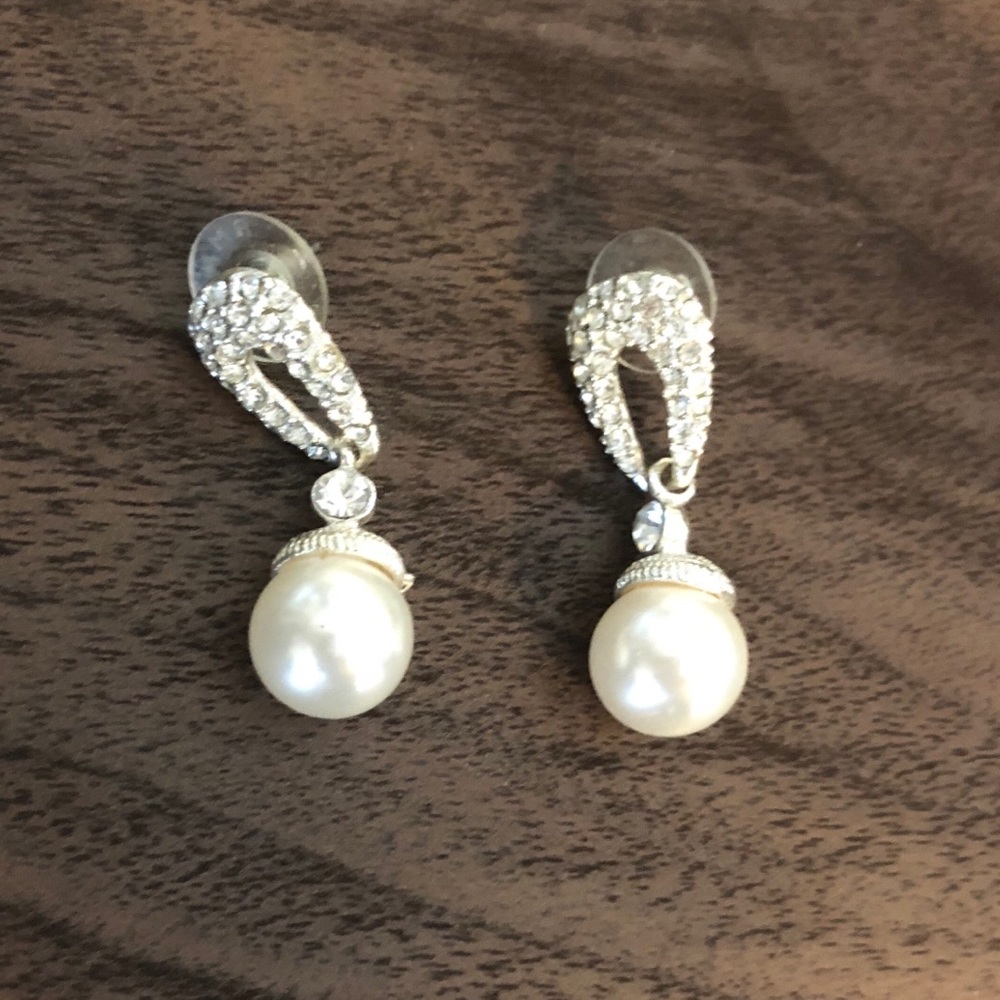 Pearl Drop Earrings